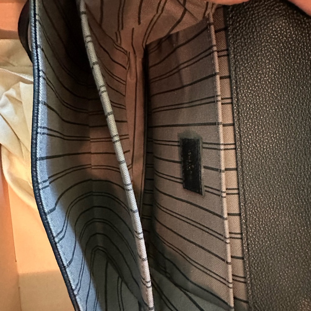 Louis Vuitton Black Pochette Métis Monogram Crossbody Bag - Picture 5 of 5